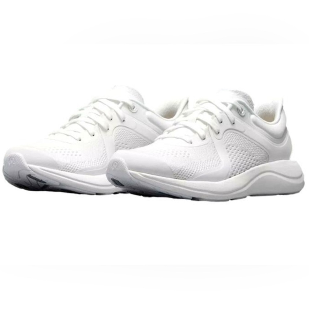 Lululemon Blissfeel 8.5 Womens Running Shoe White Retail $148
